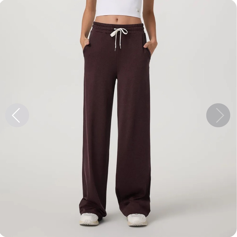 Vuori Halo Essential Wideleg Pant in Raisin Heather Brown Size Medium? - Picture 12 of 12